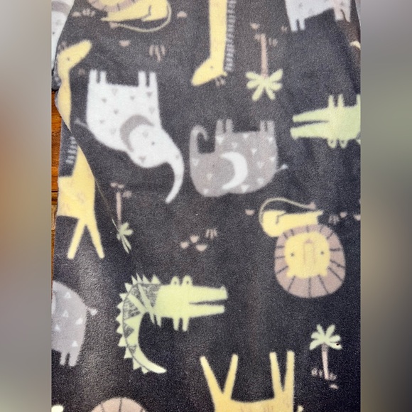 3 PACK FLEECE SLEEPERS 6-9 MONTHS - Picture 11 of 14